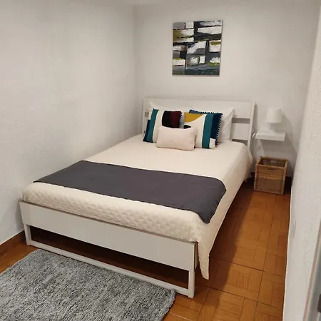 Rodrigues B * Lisbon